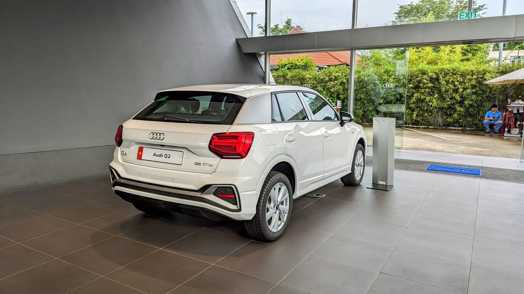 
								Audi Q2 full									