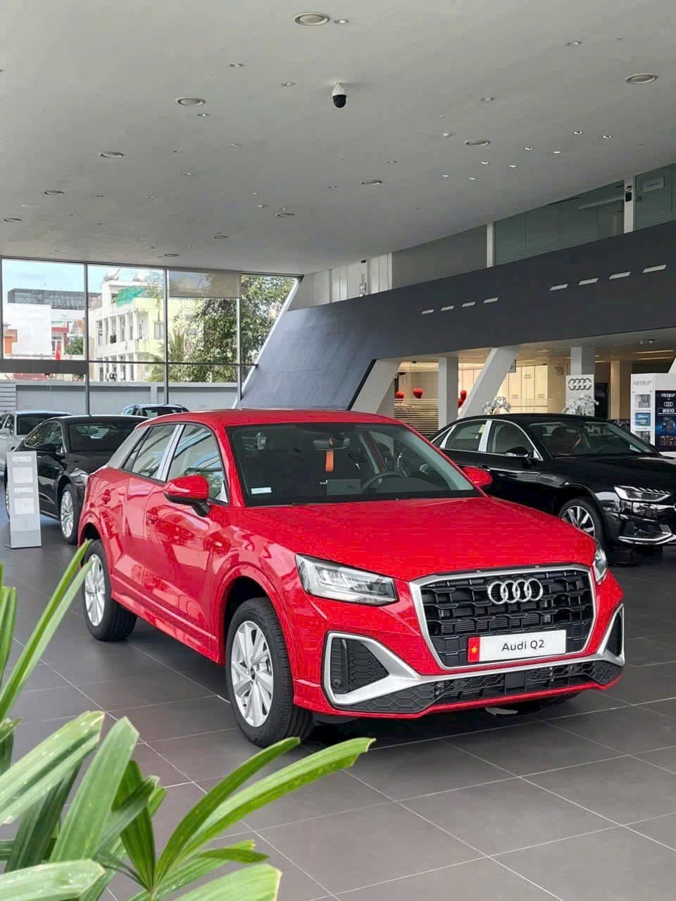 
								Audi Q2 full									