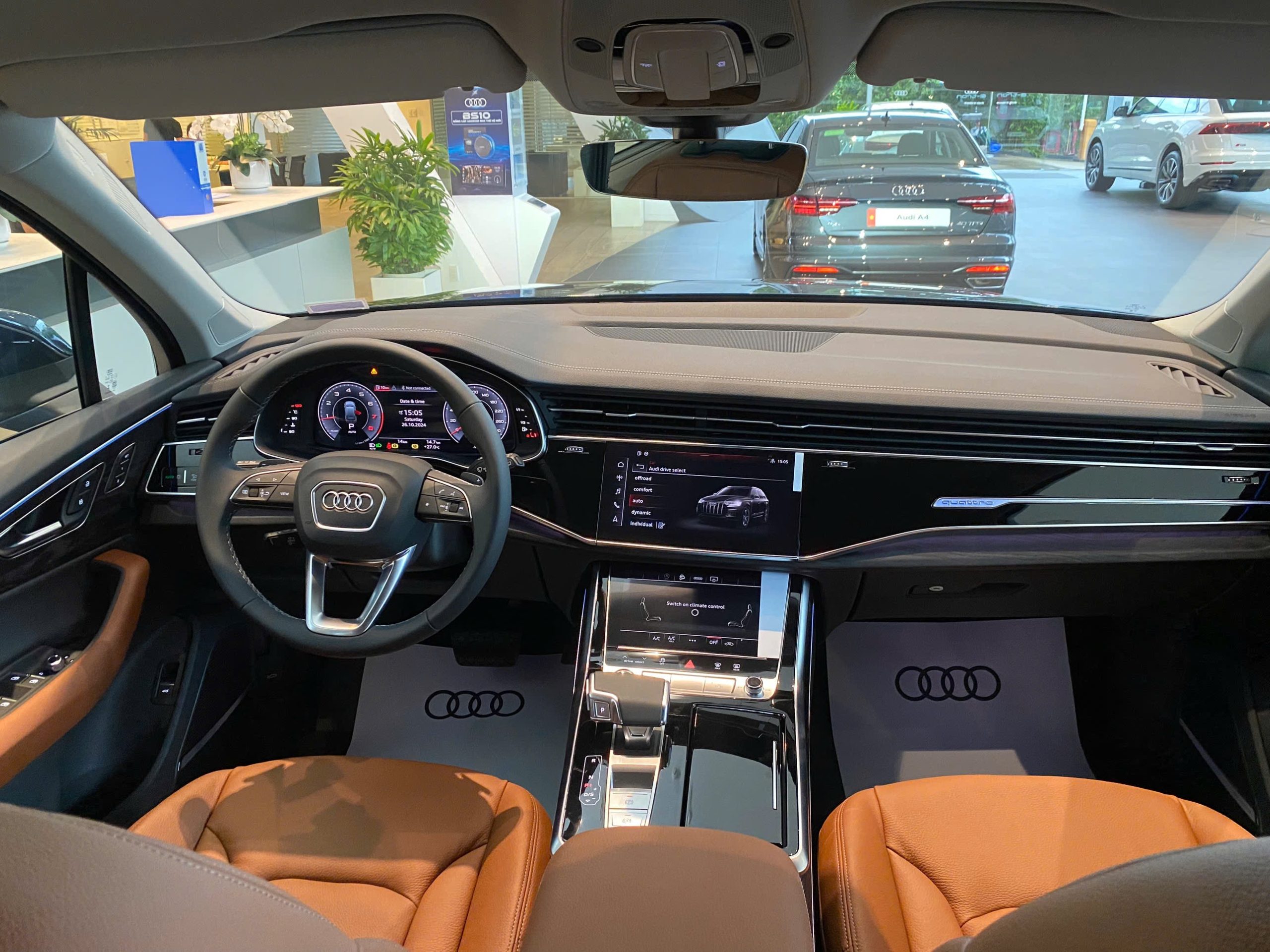 
								Audi Q7 Sline full									